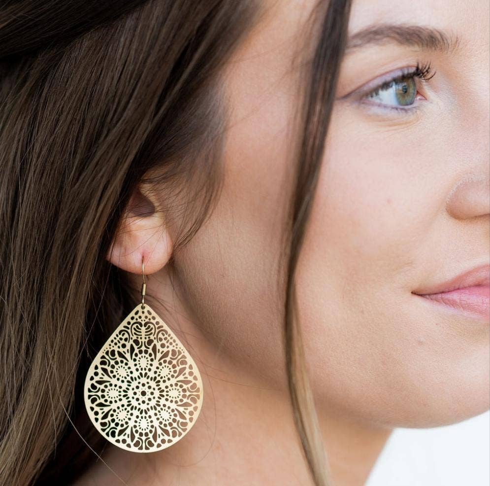Camilla Pendant Earrings - Gold