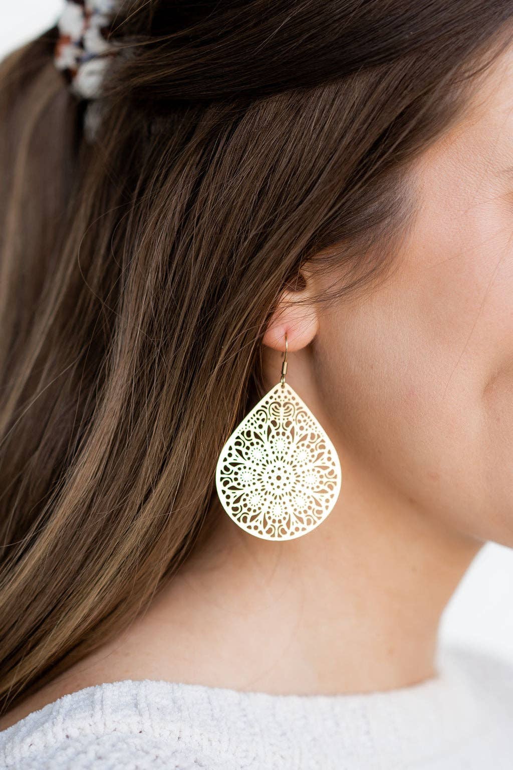 Camilla Pendant Earrings - Gold