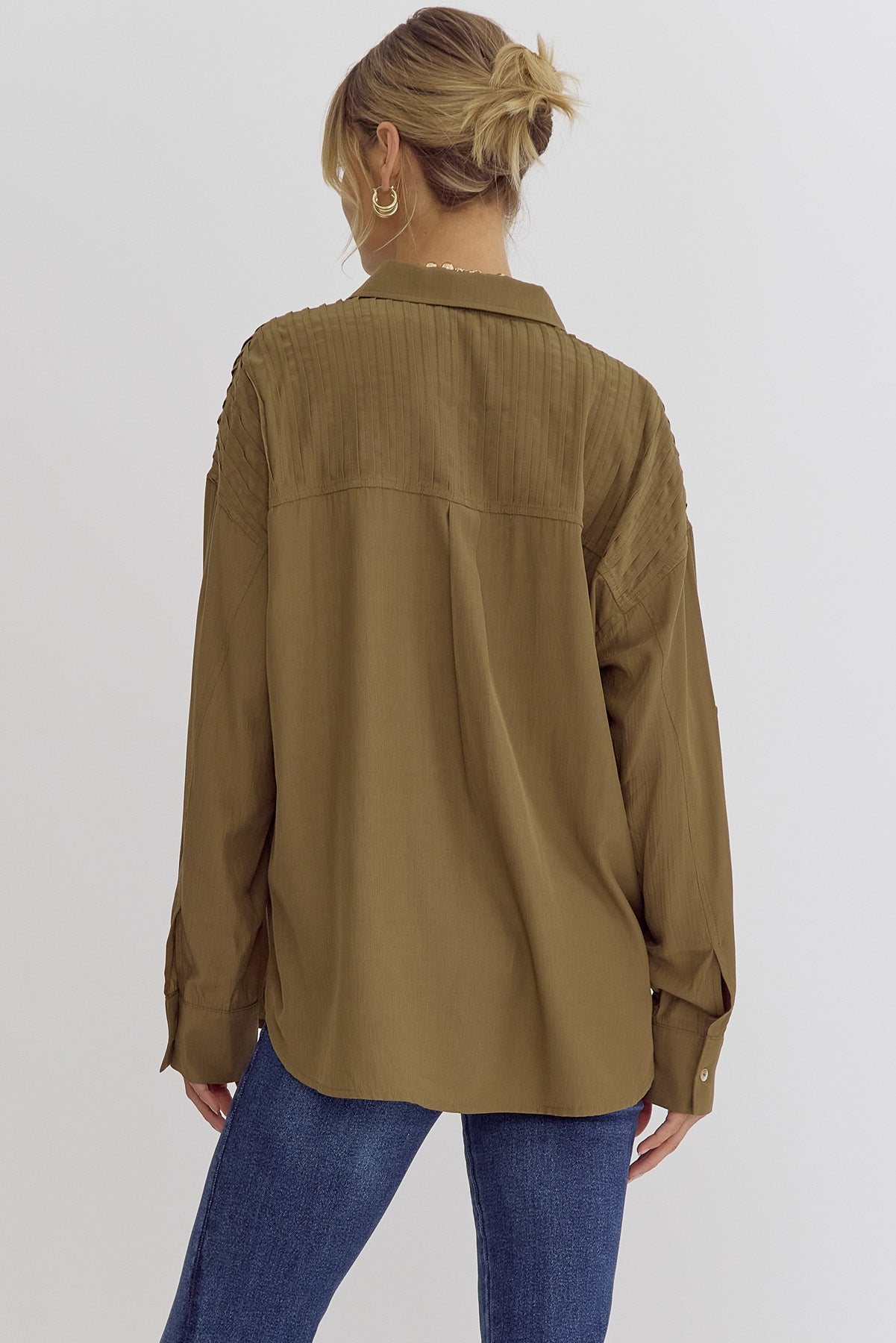 Entro | Pintuck Tab Sleeve Blouse