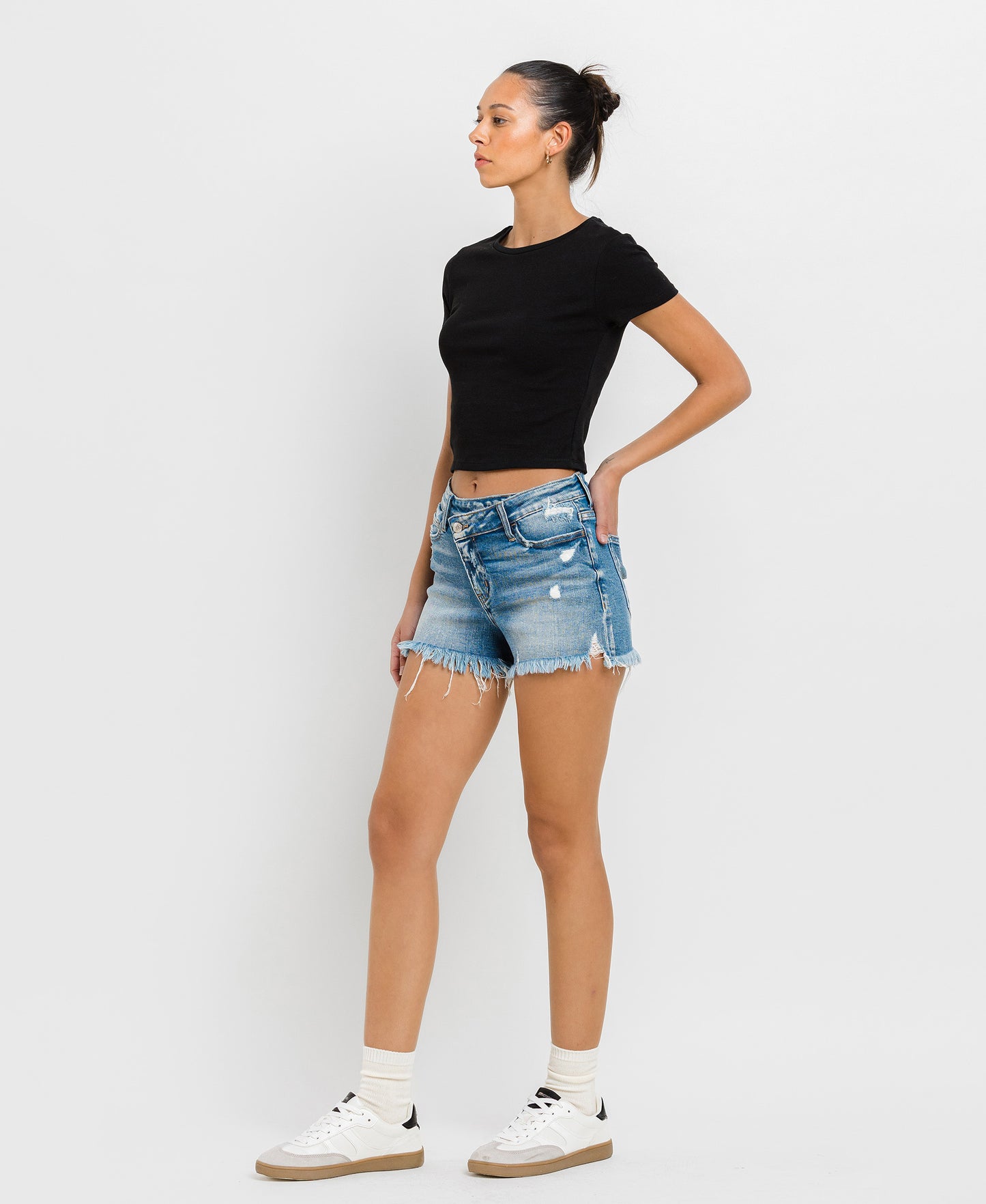 Vervet | High Rise Distressed Cross Cross Shorts