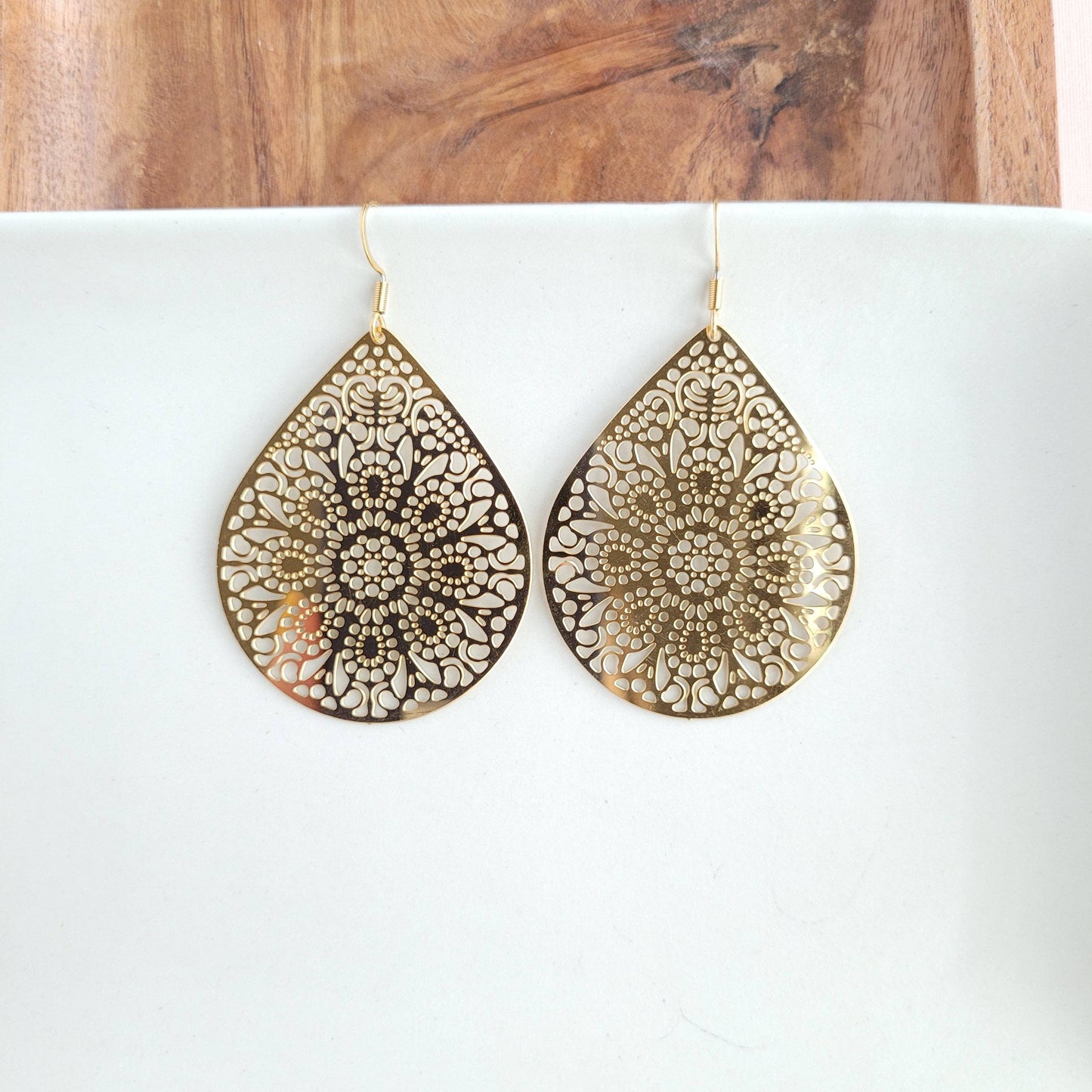 Camilla Pendant Earrings - Gold