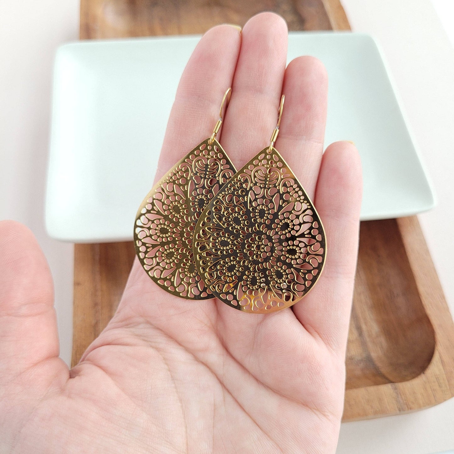 Camilla Pendant Earrings - Gold