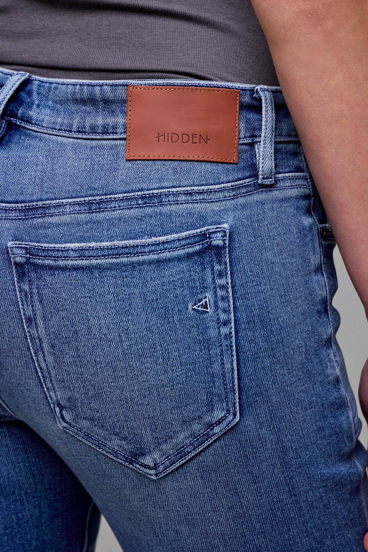 Hidden | Happi Medium Low Rise Flare