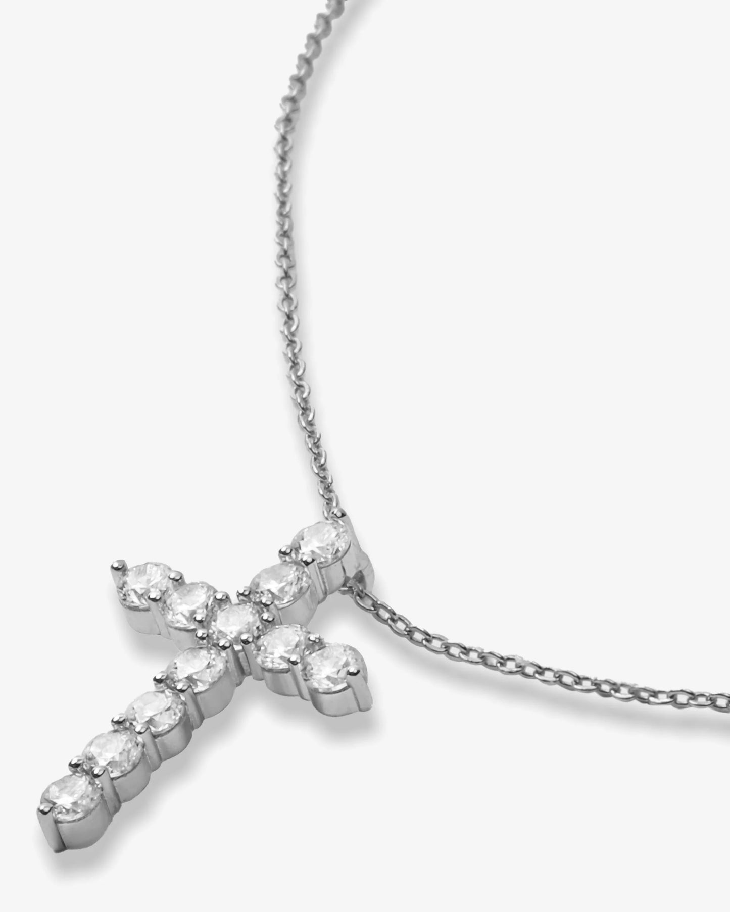 Oh She Fancy Cross Pendant 15'